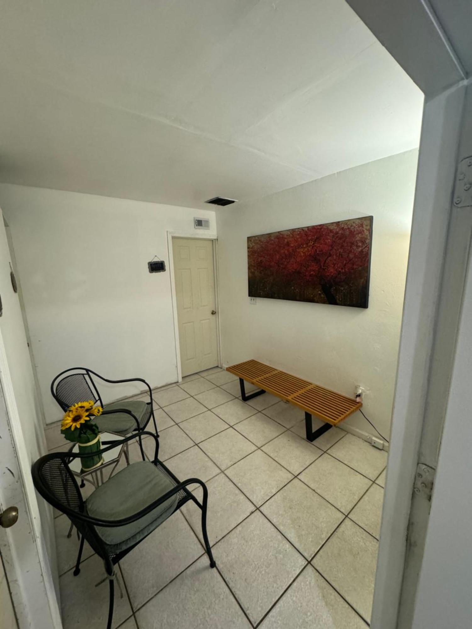 Ludge By Miami Airport Hostel ภายนอก รูปภาพ