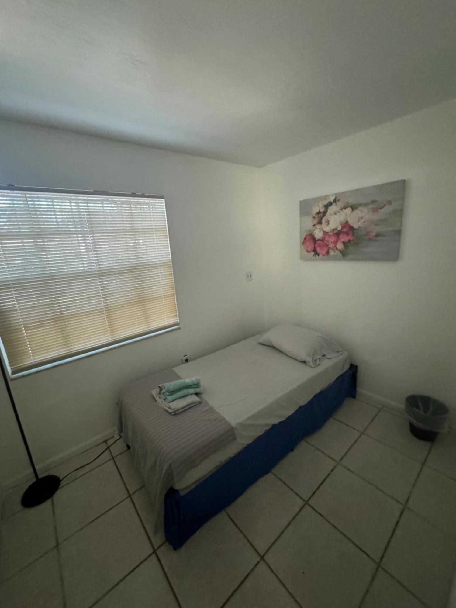 Ludge By Miami Airport Hostel ภายนอก รูปภาพ