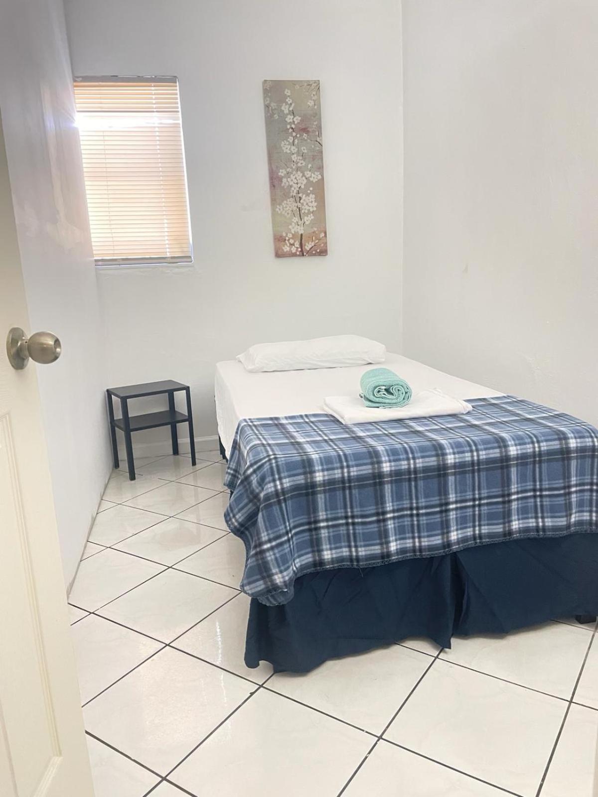 Ludge By Miami Airport Hostel ภายนอก รูปภาพ
