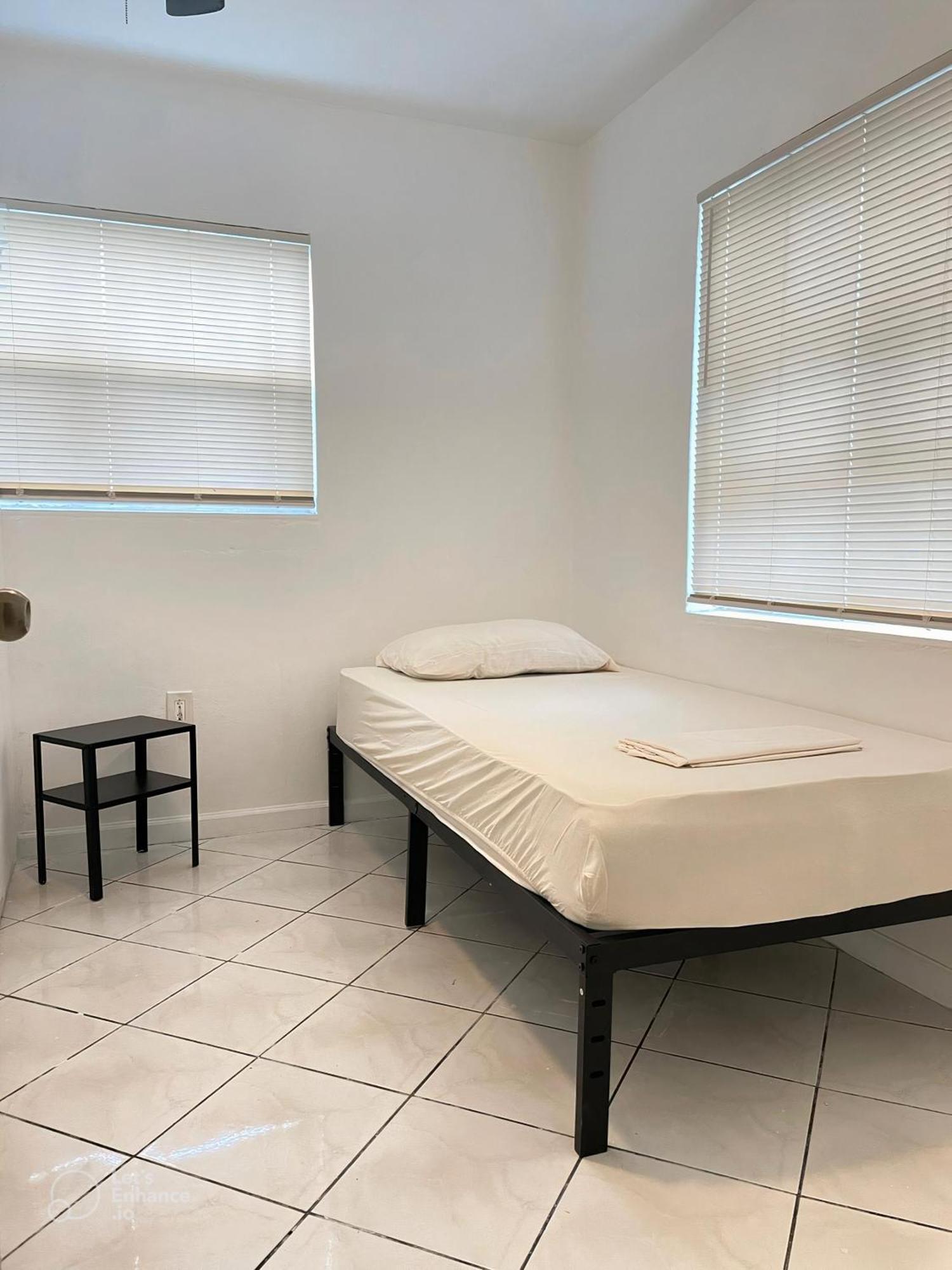 Ludge By Miami Airport Hostel ภายนอก รูปภาพ